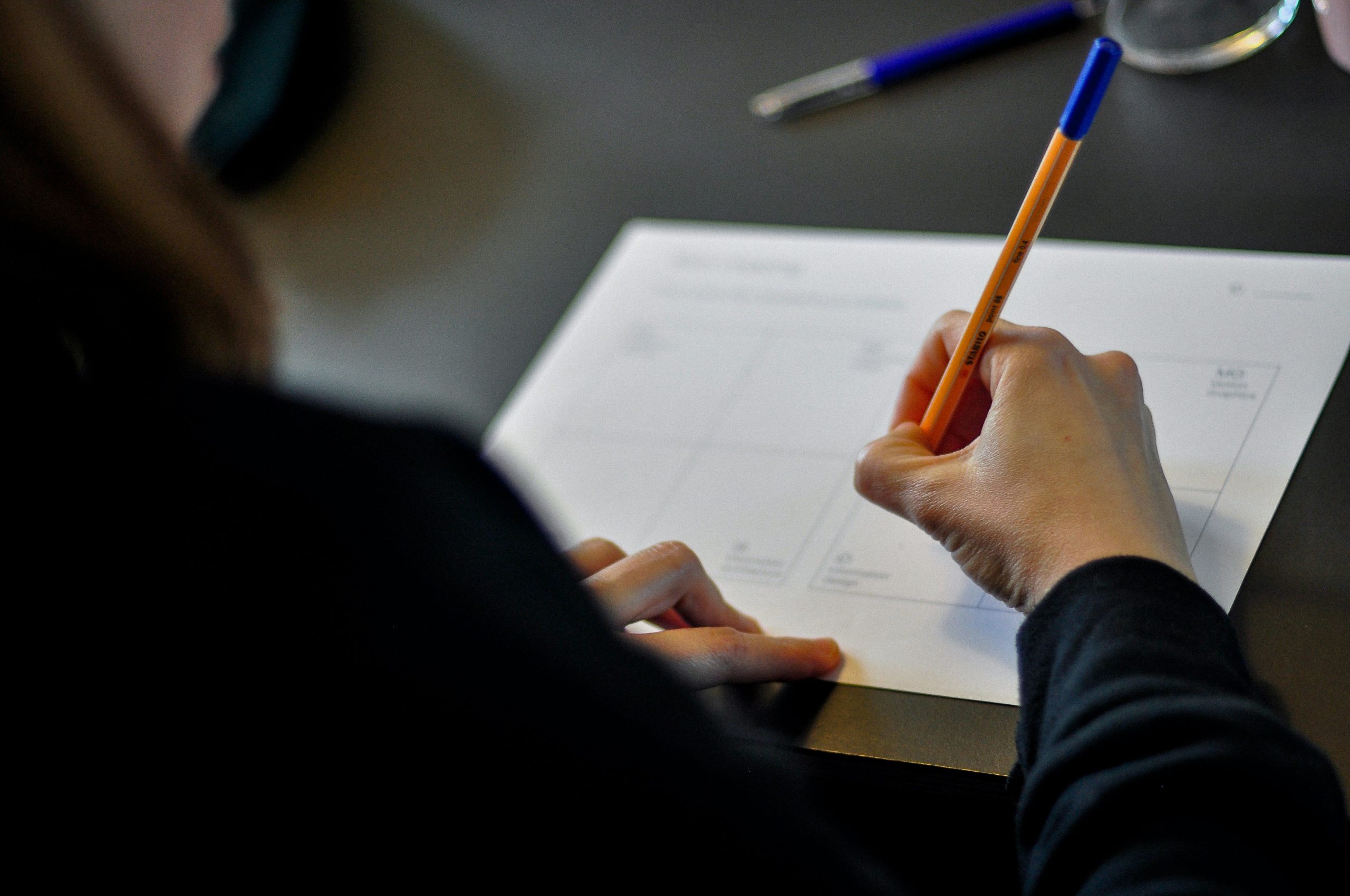 Writing with a ball pen